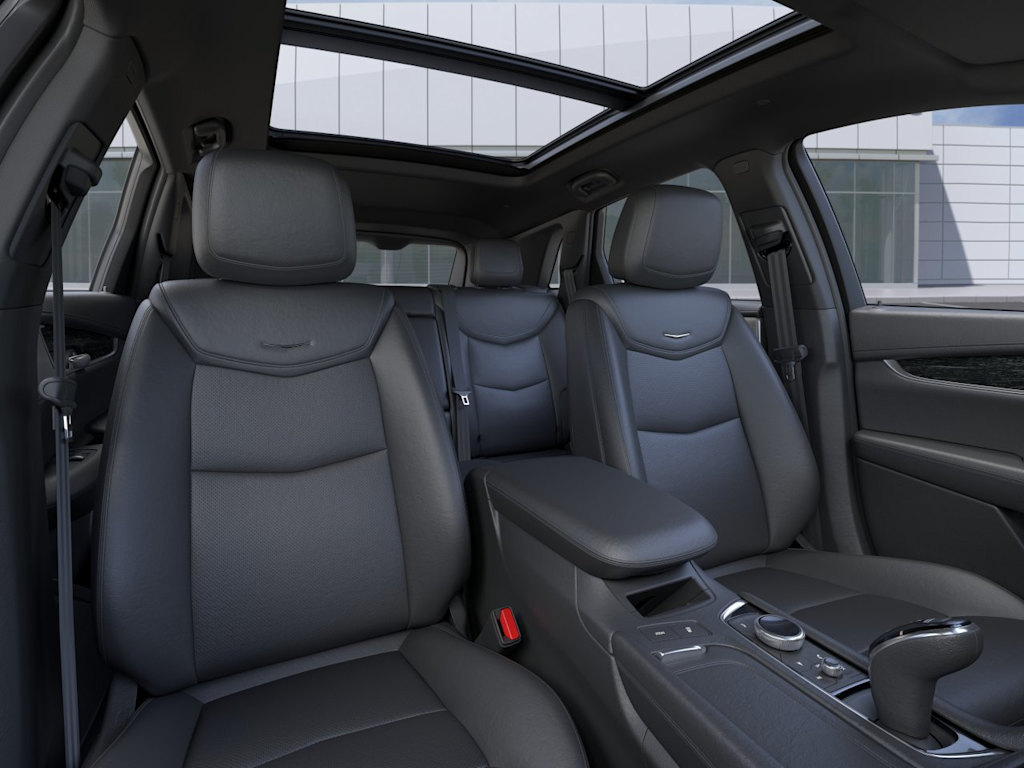 Thumbnail: 2026 Cadillac XT5 - 8
