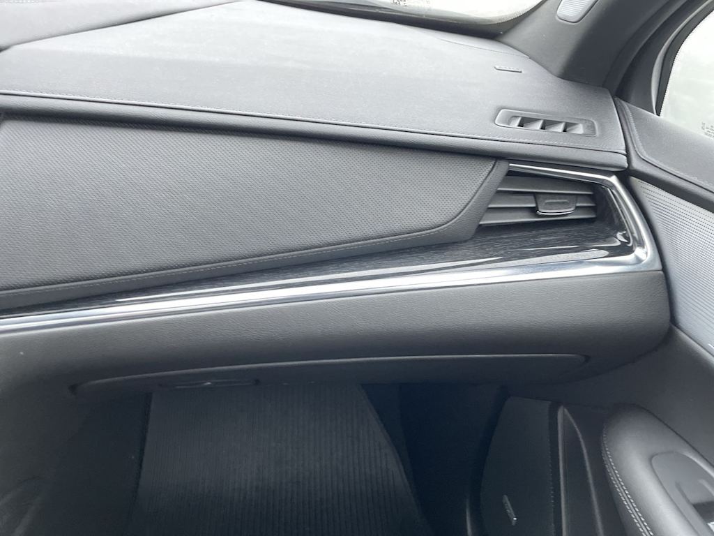 Thumbnail: 2023 Cadillac XT5 - 25