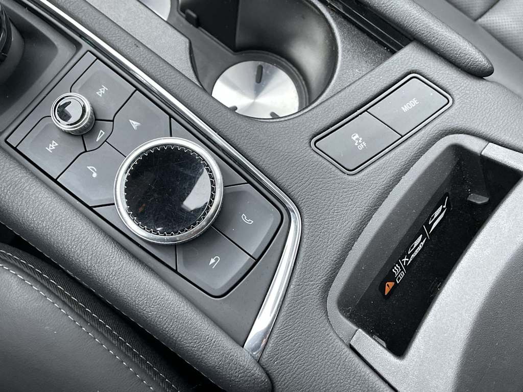 Thumbnail: 2023 Cadillac XT5 - 36