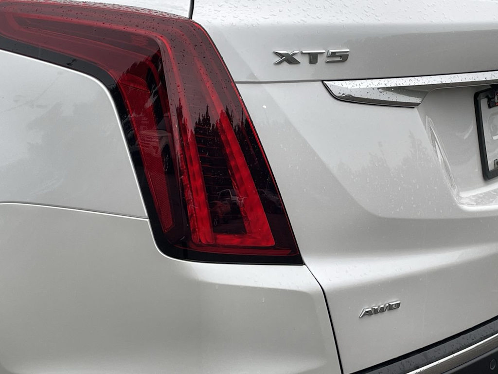 Thumbnail: 2025 Cadillac XT5 - 40