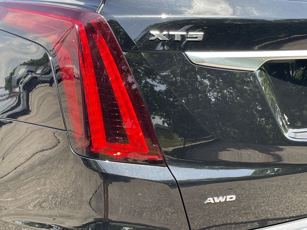 Thumbnail: 2024 Cadillac XT5 - 40