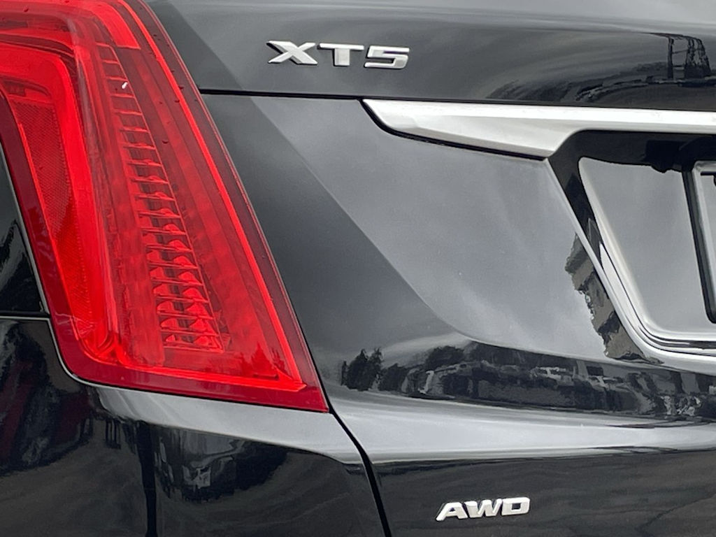 Thumbnail: 2019 Cadillac XT5 - 39