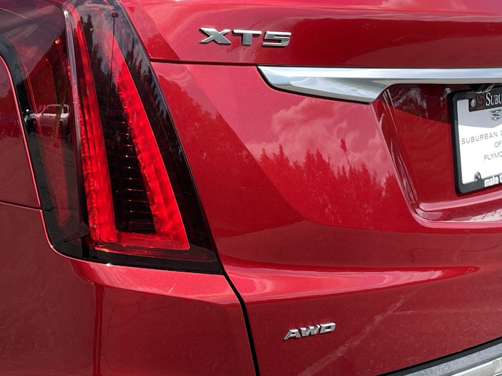 Thumbnail: 2021 Cadillac XT5 - 40