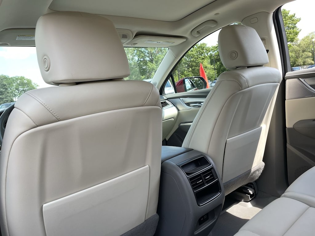 Thumbnail: 2021 Cadillac XT5 - 27