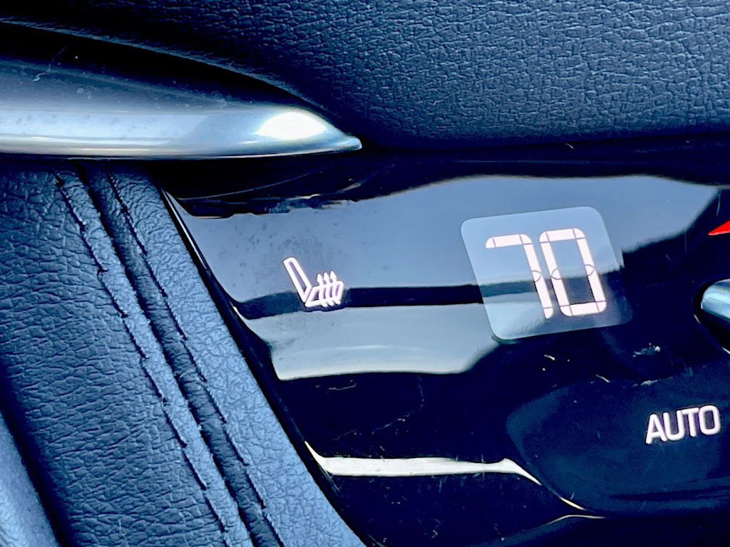 Thumbnail: 2024 Cadillac XT5 - 31