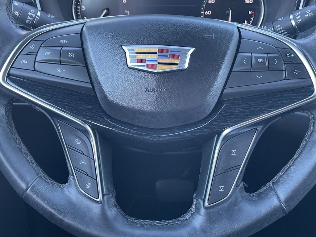 Thumbnail: 2024 Cadillac XT5 - 24