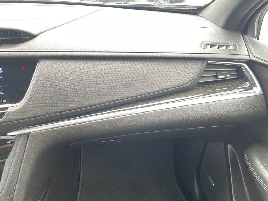 Thumbnail: 2021 Cadillac XT5 - 25