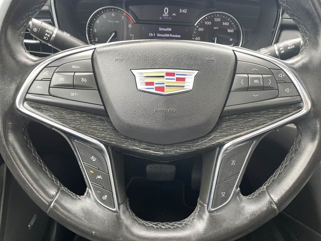 Thumbnail: 2021 Cadillac XT5 - 24