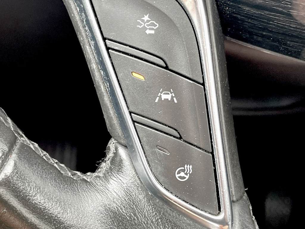Thumbnail: 2021 Cadillac XT5 - 14