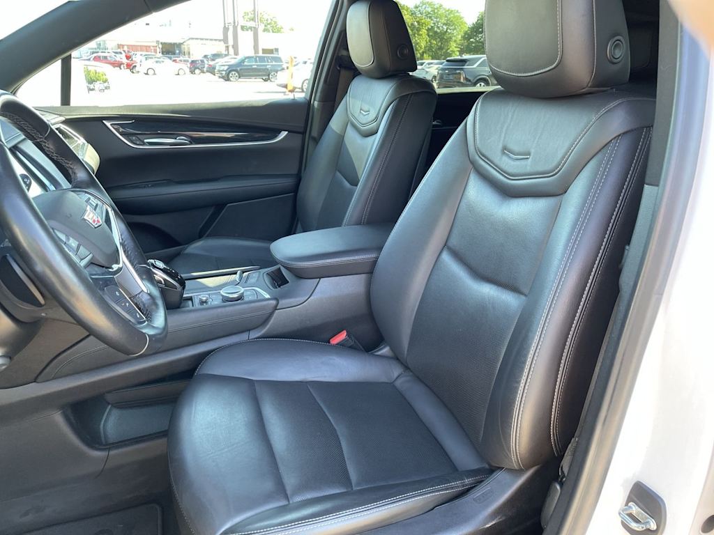 Thumbnail: 2020 Cadillac XT5 - 9