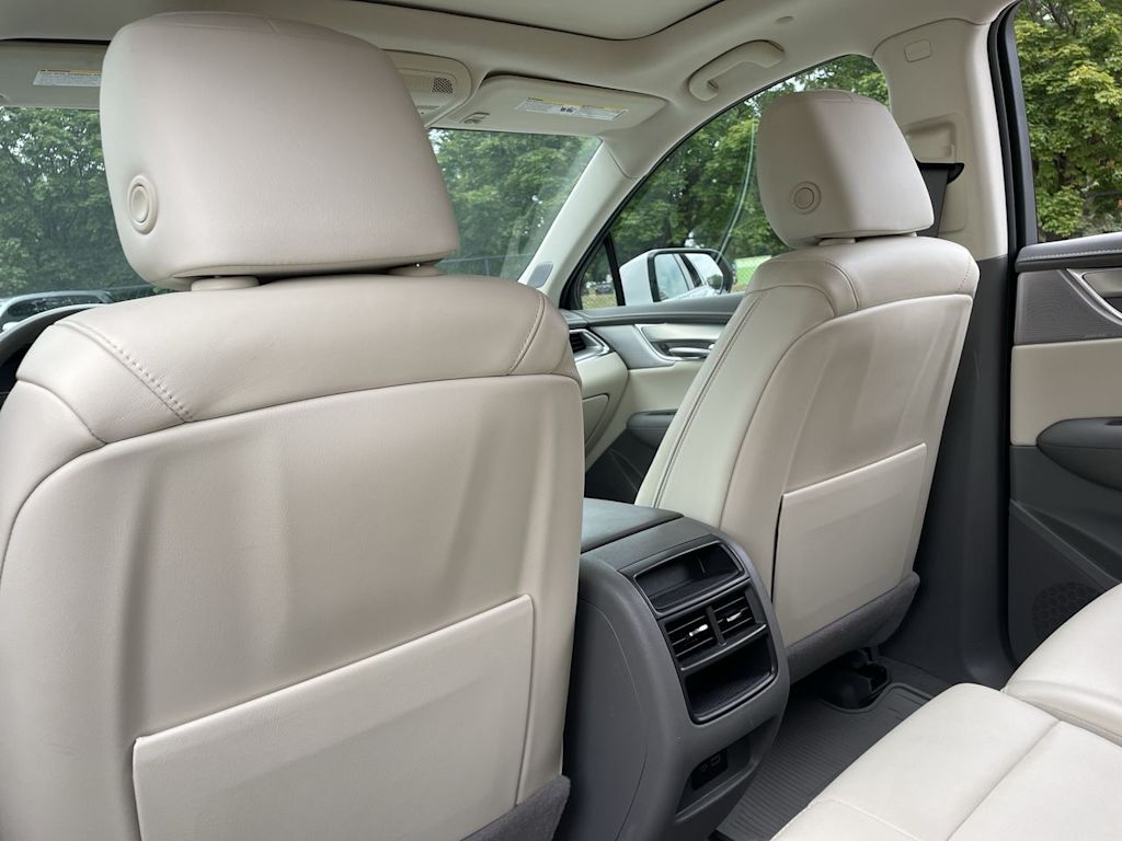Thumbnail: 2023 Cadillac XT5 - 29