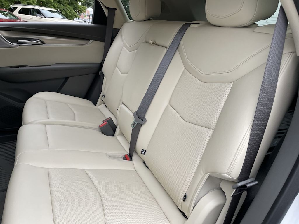 Thumbnail: 2023 Cadillac XT5 - 28