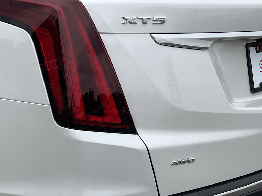 Thumbnail: 2023 Cadillac XT5 - 39