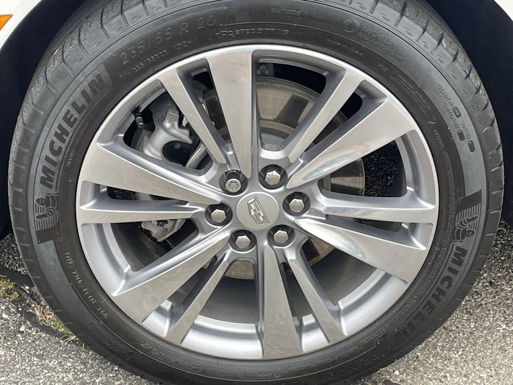 Thumbnail: 2023 Cadillac XT5 - 6