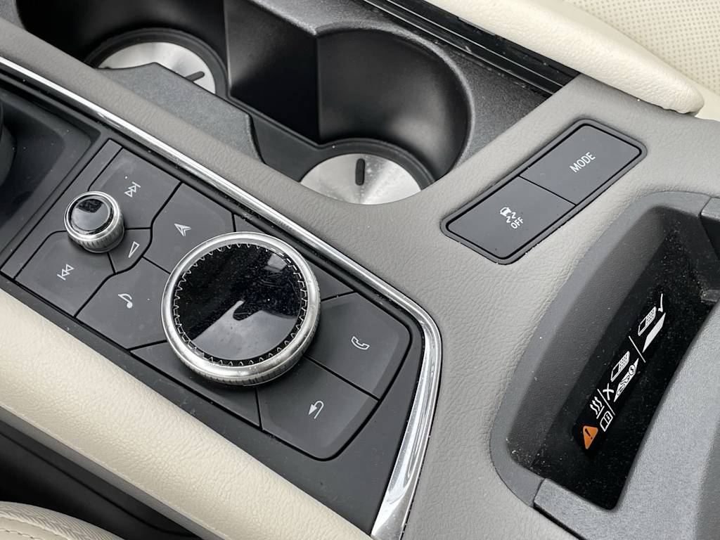 Thumbnail: 2023 Cadillac XT5 - 14