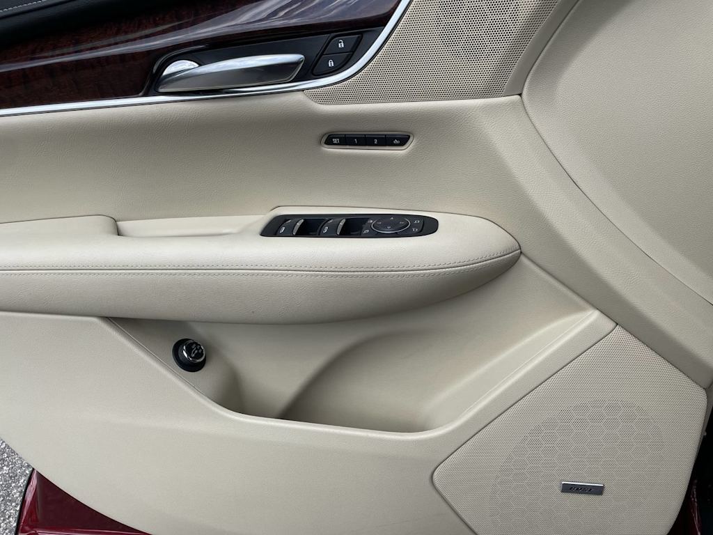 Thumbnail: 2017 Cadillac XT5 - 38