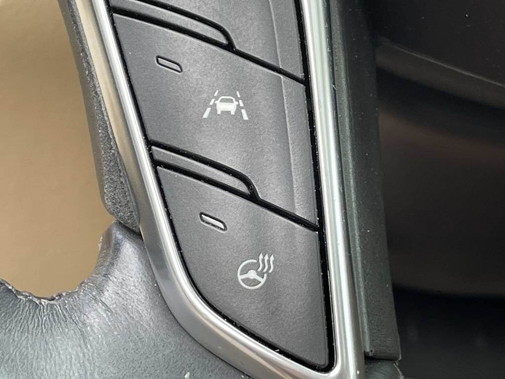 Thumbnail: 2017 Cadillac XT5 - 32