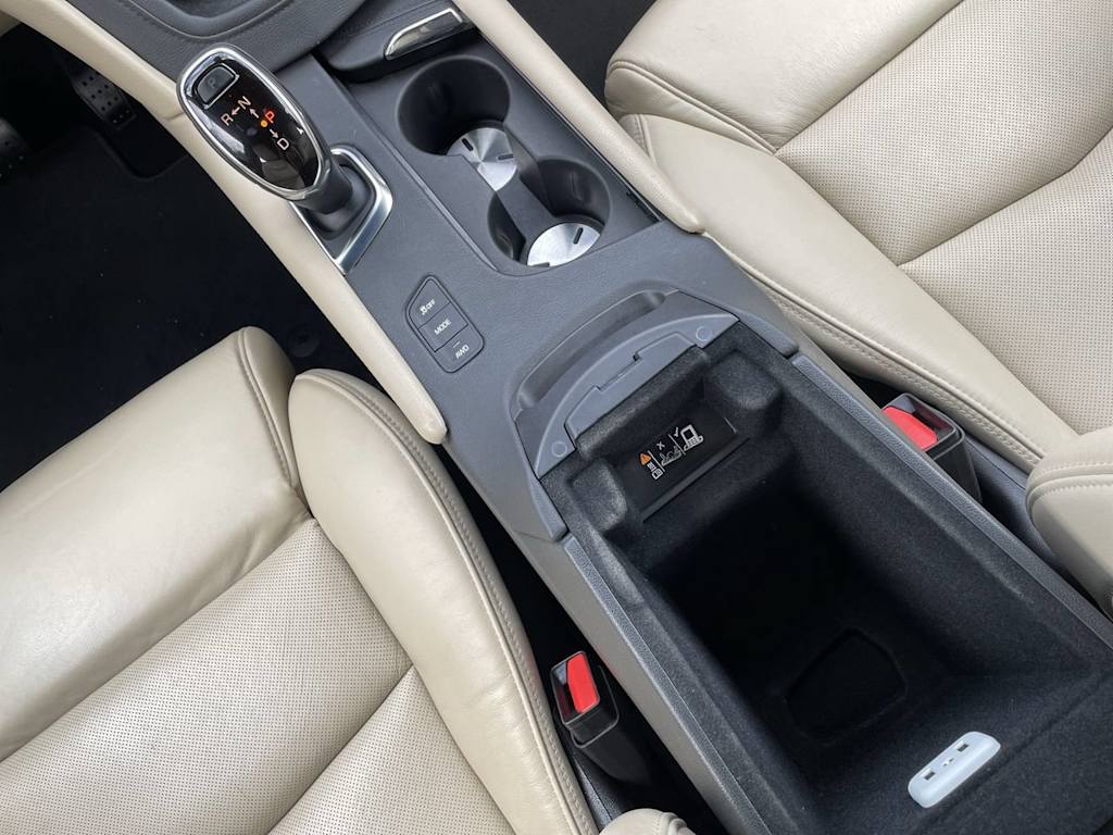 Thumbnail: 2017 Cadillac XT5 - 12