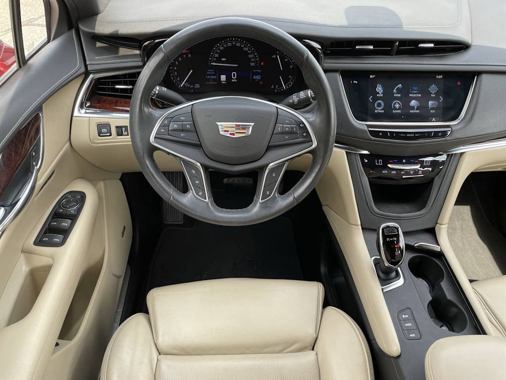 Thumbnail: 2017 Cadillac XT5 - 2
