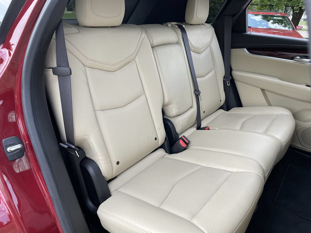 Thumbnail: 2017 Cadillac XT5 - 11