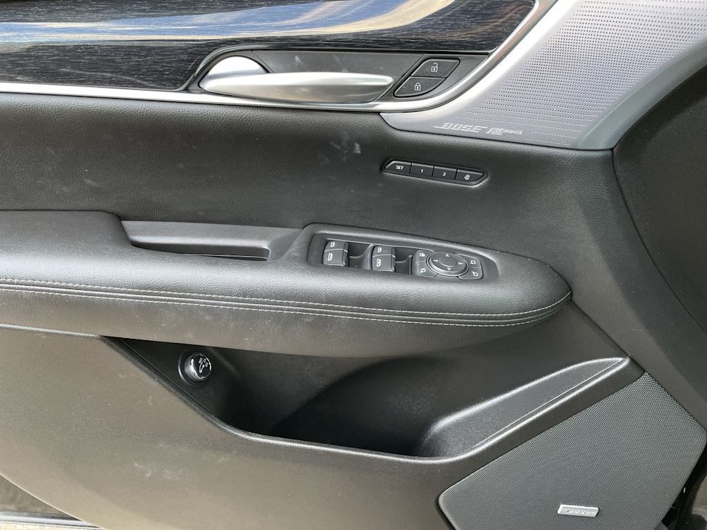 Thumbnail: 2023 Cadillac XT5 - 38