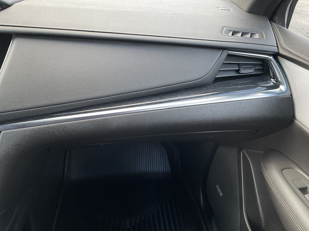 Thumbnail: 2023 Cadillac XT5 - 25