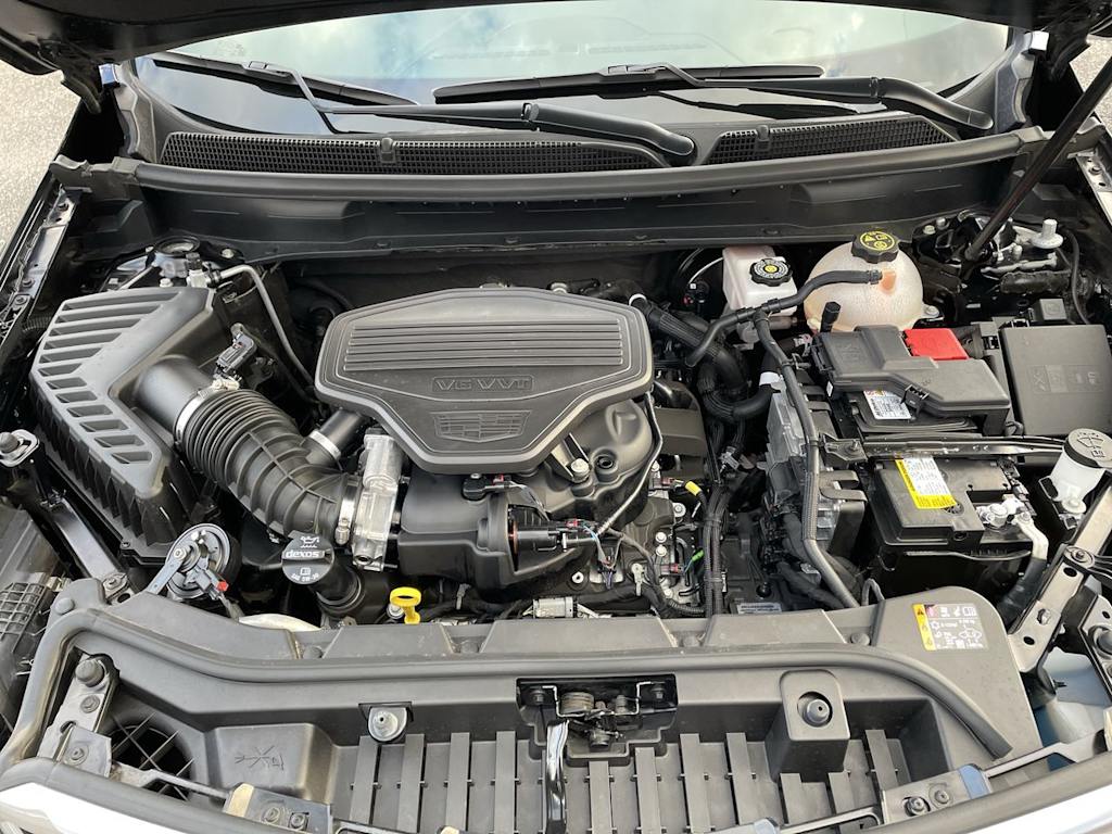 Thumbnail: 2023 Cadillac XT5 - 8