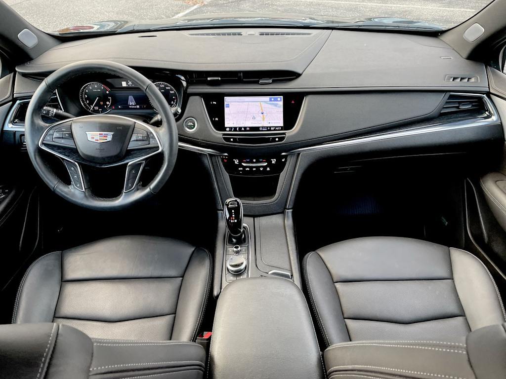 Thumbnail: 2023 Cadillac XT5 - 9