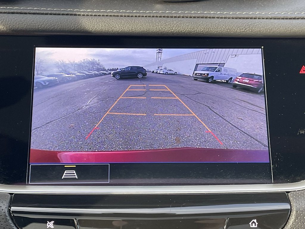 Thumbnail: 2023 Cadillac XT5 - 34