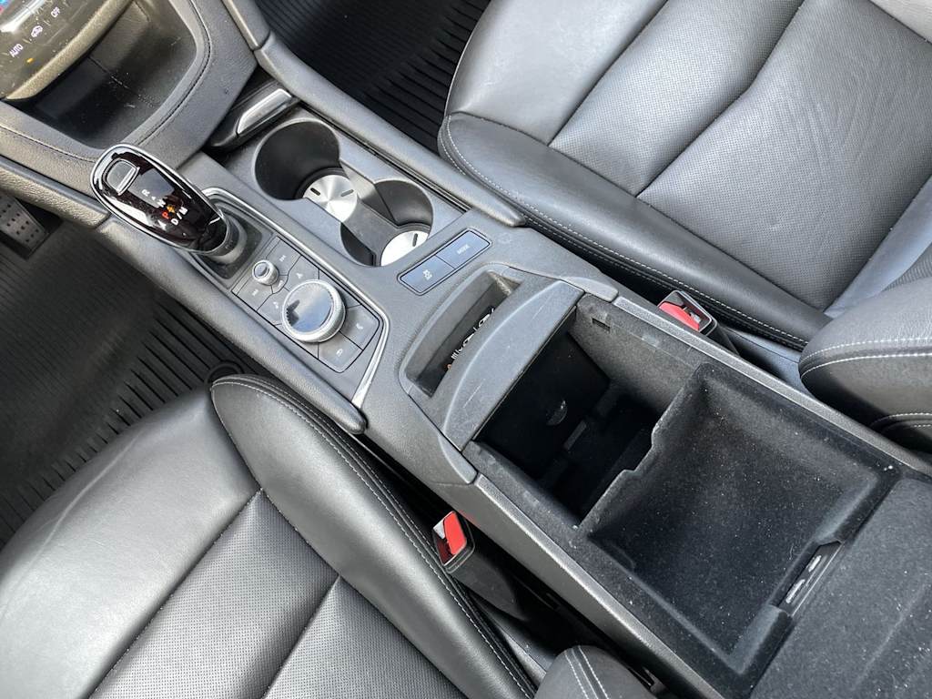 Thumbnail: 2023 Cadillac XT5 - 32