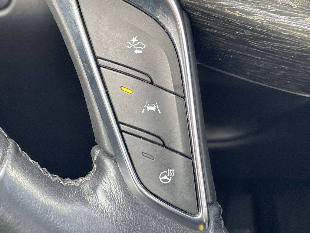 Thumbnail: 2023 Cadillac XT5 - 15