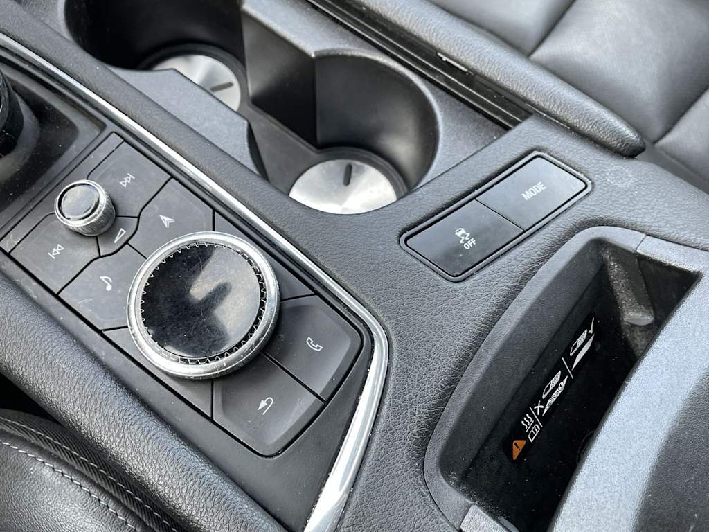 Thumbnail: 2023 Cadillac XT5 - 36