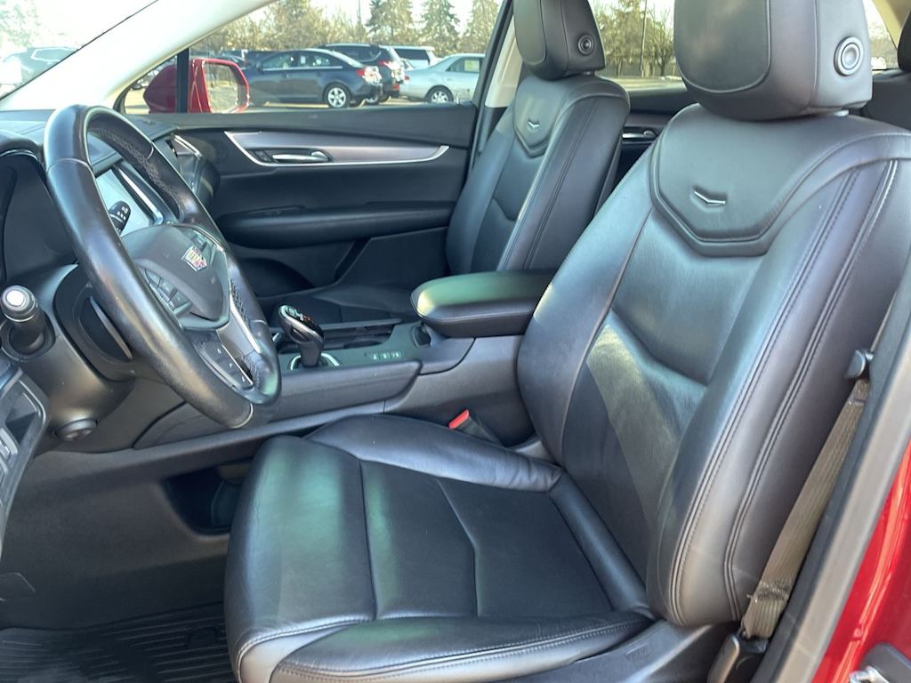 Thumbnail: 2019 Cadillac XT5 - 10