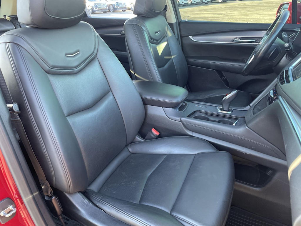 Thumbnail: 2019 Cadillac XT5 - 11