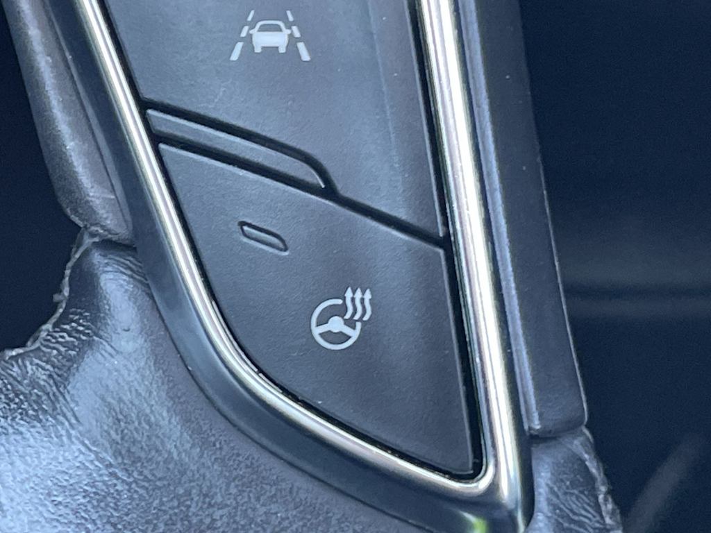 Thumbnail: 2019 Cadillac XT5 - 32