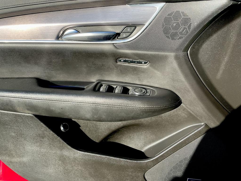 Thumbnail: 2019 Cadillac XT5 - 38