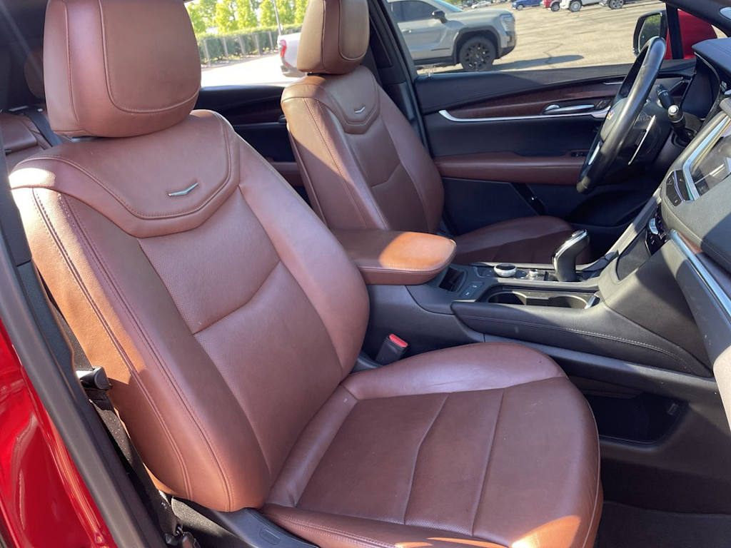 Thumbnail: 2024 Cadillac XT5 - 11