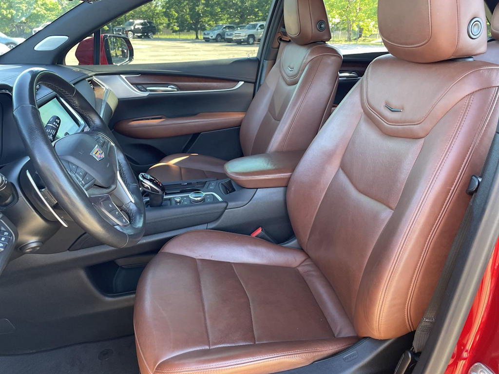 Thumbnail: 2024 Cadillac XT5 - 10