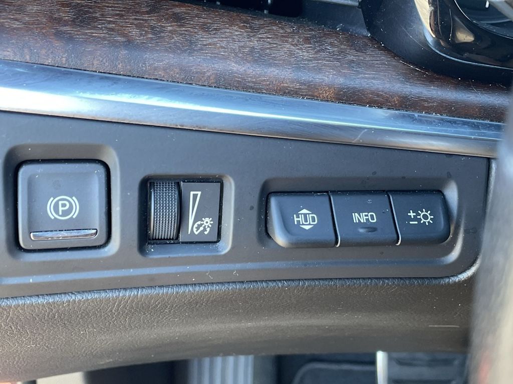 Thumbnail: 2024 Cadillac XT5 - 35