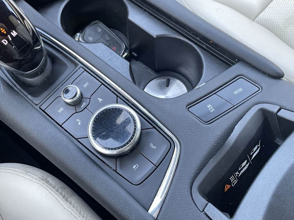 Thumbnail: 2024 Cadillac XT5 - 14