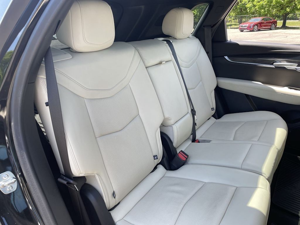 Thumbnail: 2024 Cadillac XT5 - 11