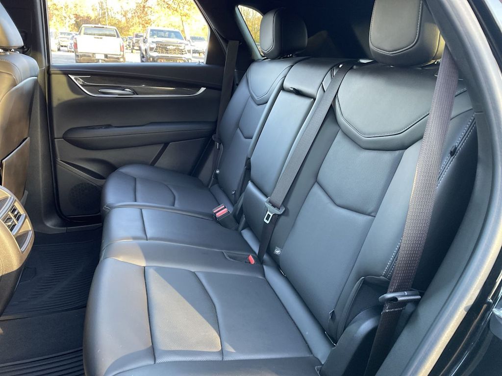 Thumbnail: 2022 Cadillac XT5 - 27