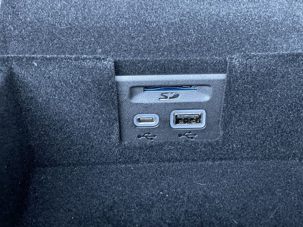 Thumbnail: 2022 Cadillac XT5 - 5