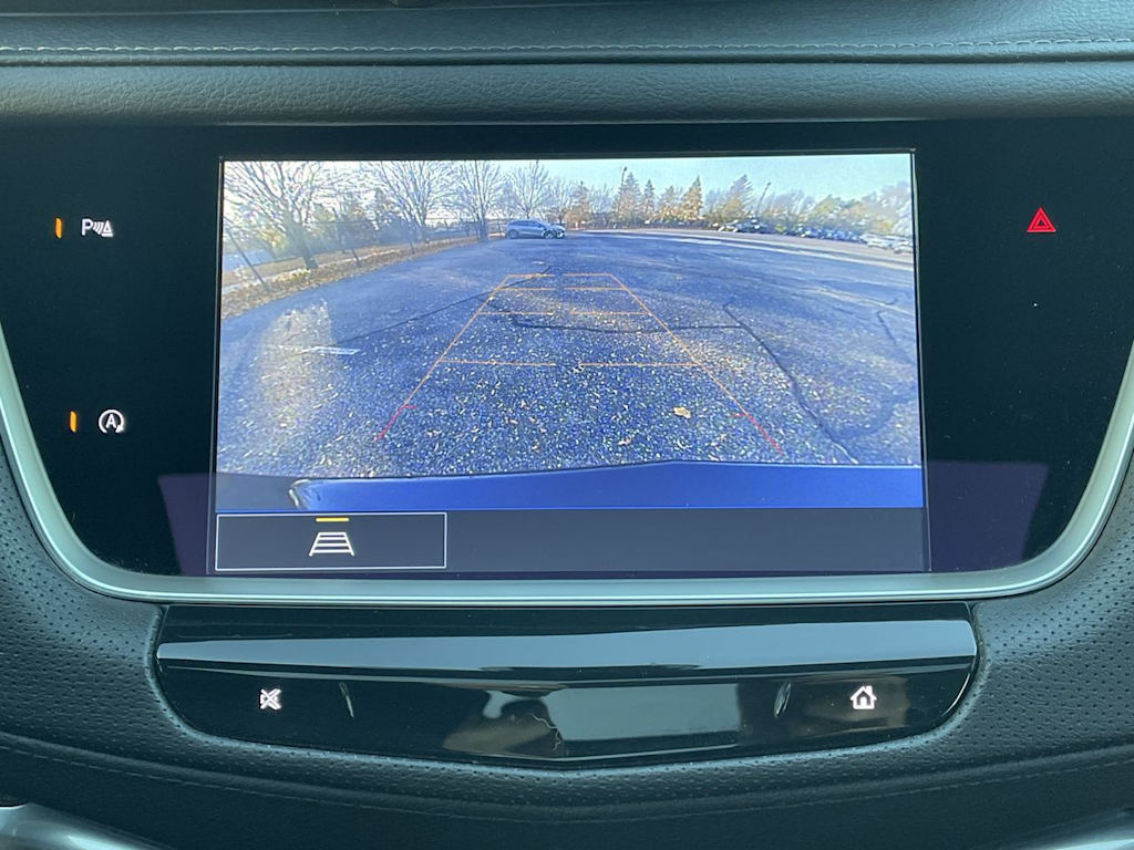 Thumbnail: 2022 Cadillac XT5 - 32