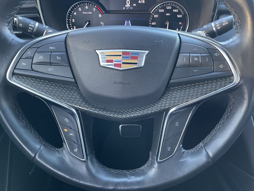 Thumbnail: 2022 Cadillac XT5 - 24