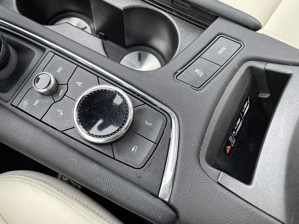 Thumbnail: 2024 Cadillac XT5 - 35