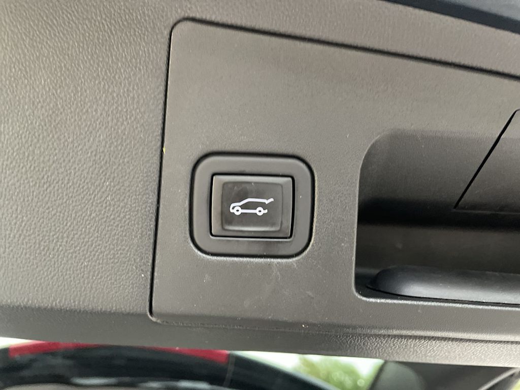 Thumbnail: 2024 Cadillac XT5 - 26