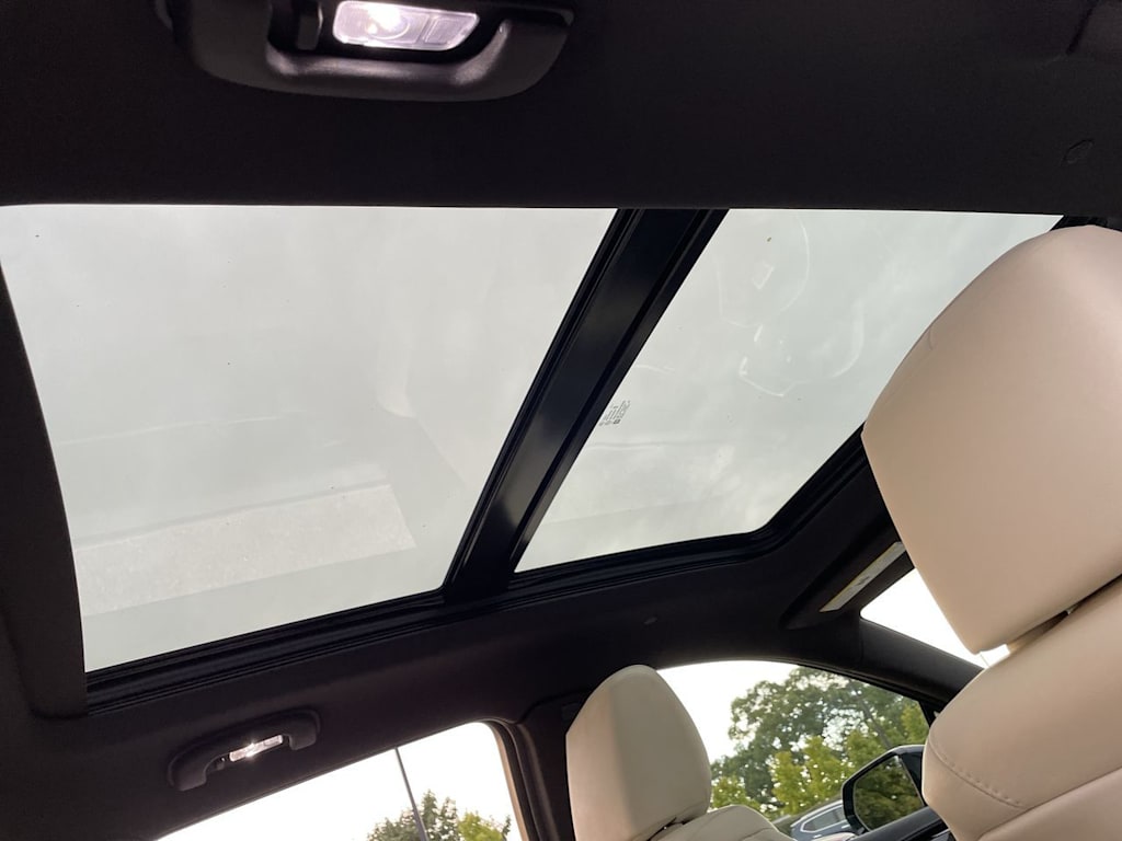 Thumbnail: 2024 Cadillac XT5 - 29