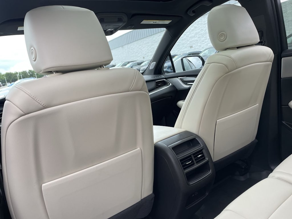 Thumbnail: 2022 Cadillac XT5 - 28