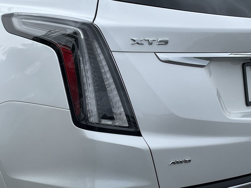 Thumbnail: 2022 Cadillac XT5 - 40